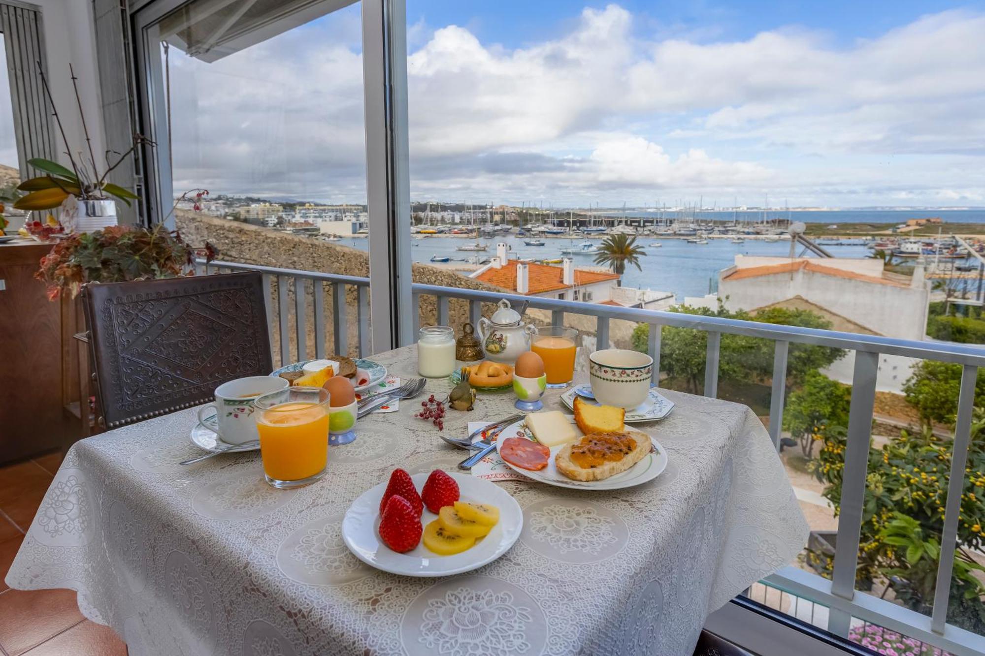 Casa Flor Do Mar Guest house